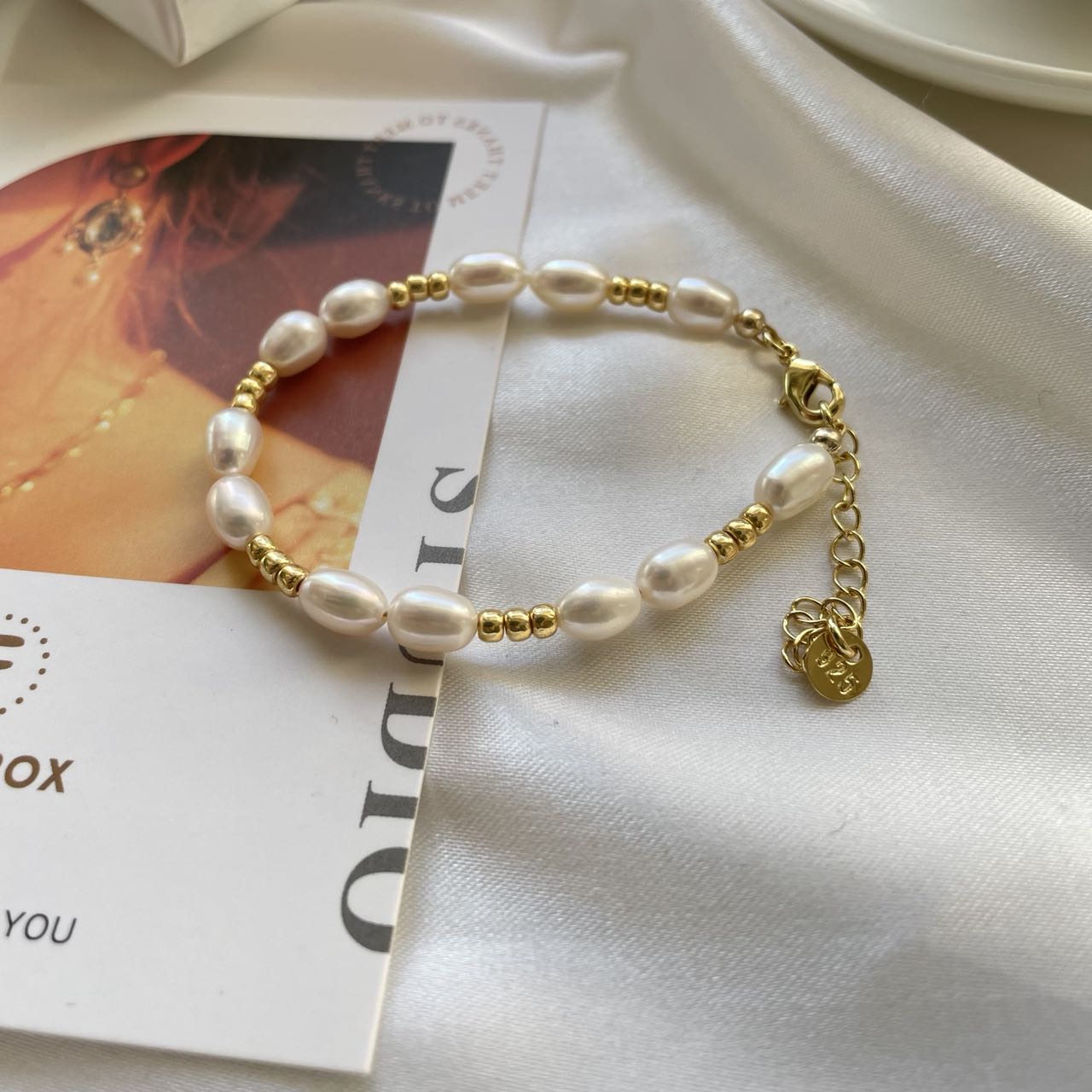 Aurora Pearl Bracelet Yellmok